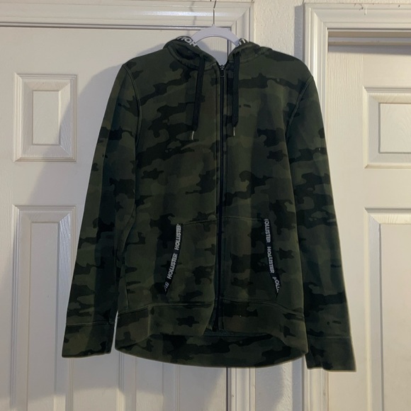 Men’s Camo Green Hollister zip front hooded sweatshirt size M - Picture 1 of 7